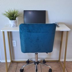 Foldable White Faux Marble Desk