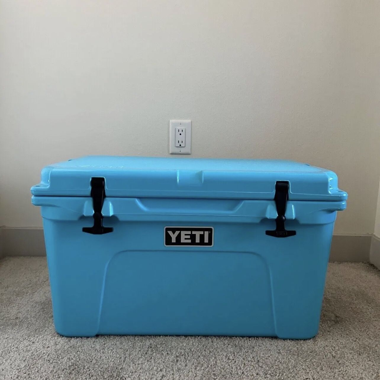 YETI Tundra 45 Cooler - REEF BLUE Limited Edition Color - Rare