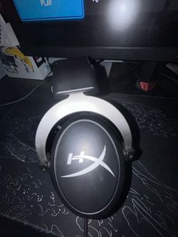 Hyper x cloud headset