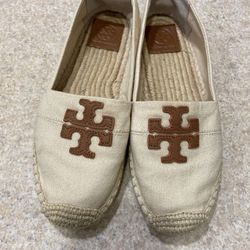Tory Burch flat shoes size 7.5