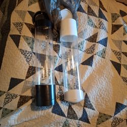 Large Cup Holders, 1 Wh, 1 Bl