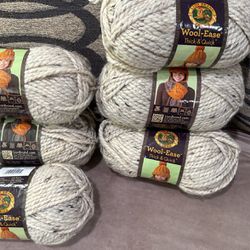 6 Lion Brand Wool-Ease Thick & Quick  Super Bulky 123 Oatmeal    yarn