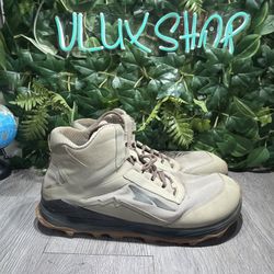 Altra Lone Peak Hiker Green Trail Running Shoes Men's Size 14 Hiking Boots