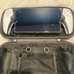 Selling Ps5 Portal with case and protective case