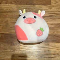 Strawberry Cow Squishmallow 