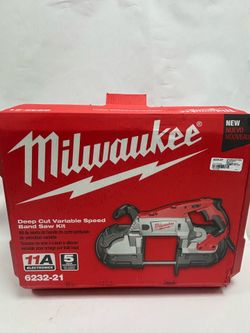 Milwaukee Deep Cut Variable Speed Band Saw Kit