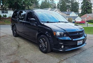 2018 Dodge Grand Caravan Passenger SXT Minivan 4D