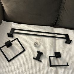 4 piece Stainless Steel Bathroom Set New Matte Black