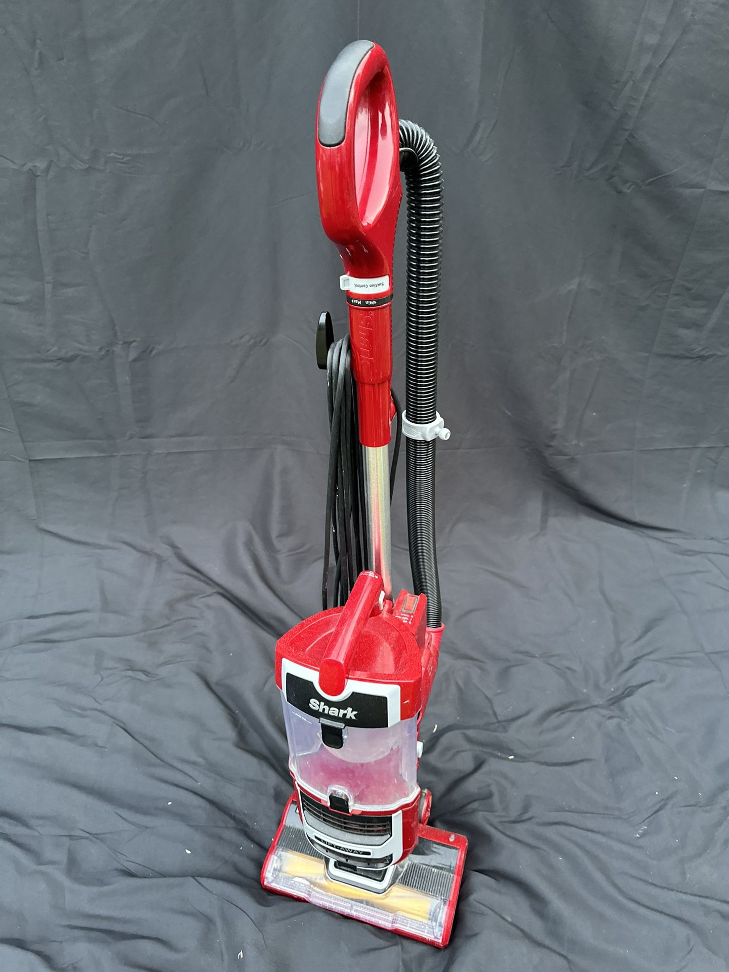 Shark Navigator  Lift-Away Vacuum Cleaner