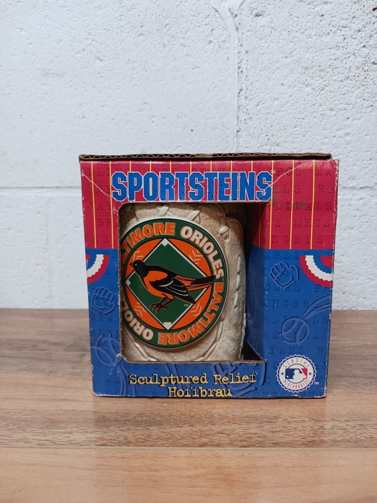 Sportsteins Genuine Merchandise Sculptured Relief Hoffbrau
Baltimore Orioles Mug