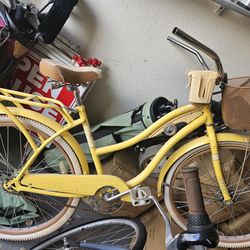 Women's girl bike bicycle