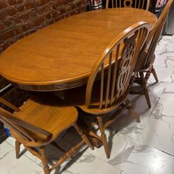 Beautiful, elegant designing table with four chairs