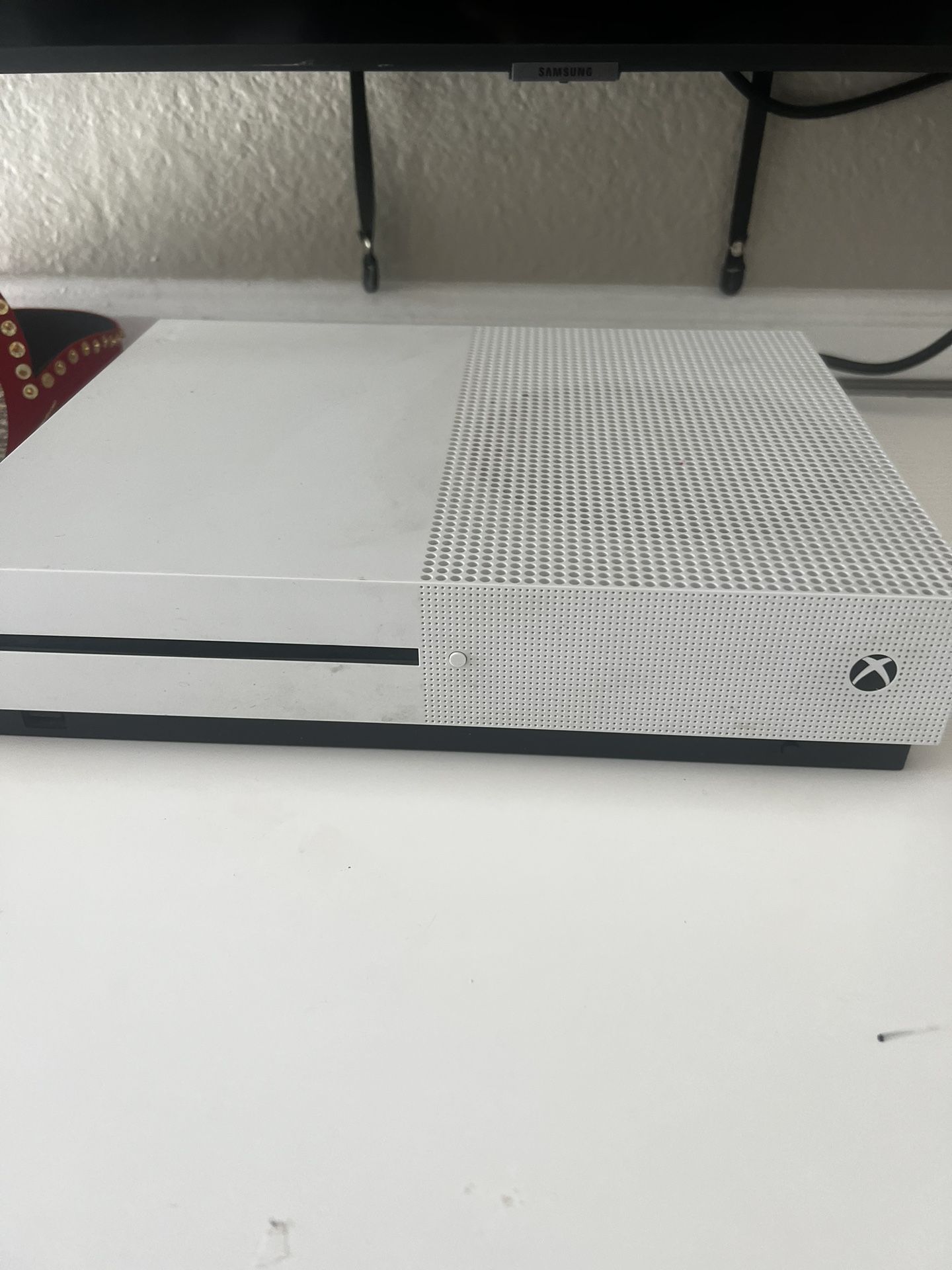 Xbox One S