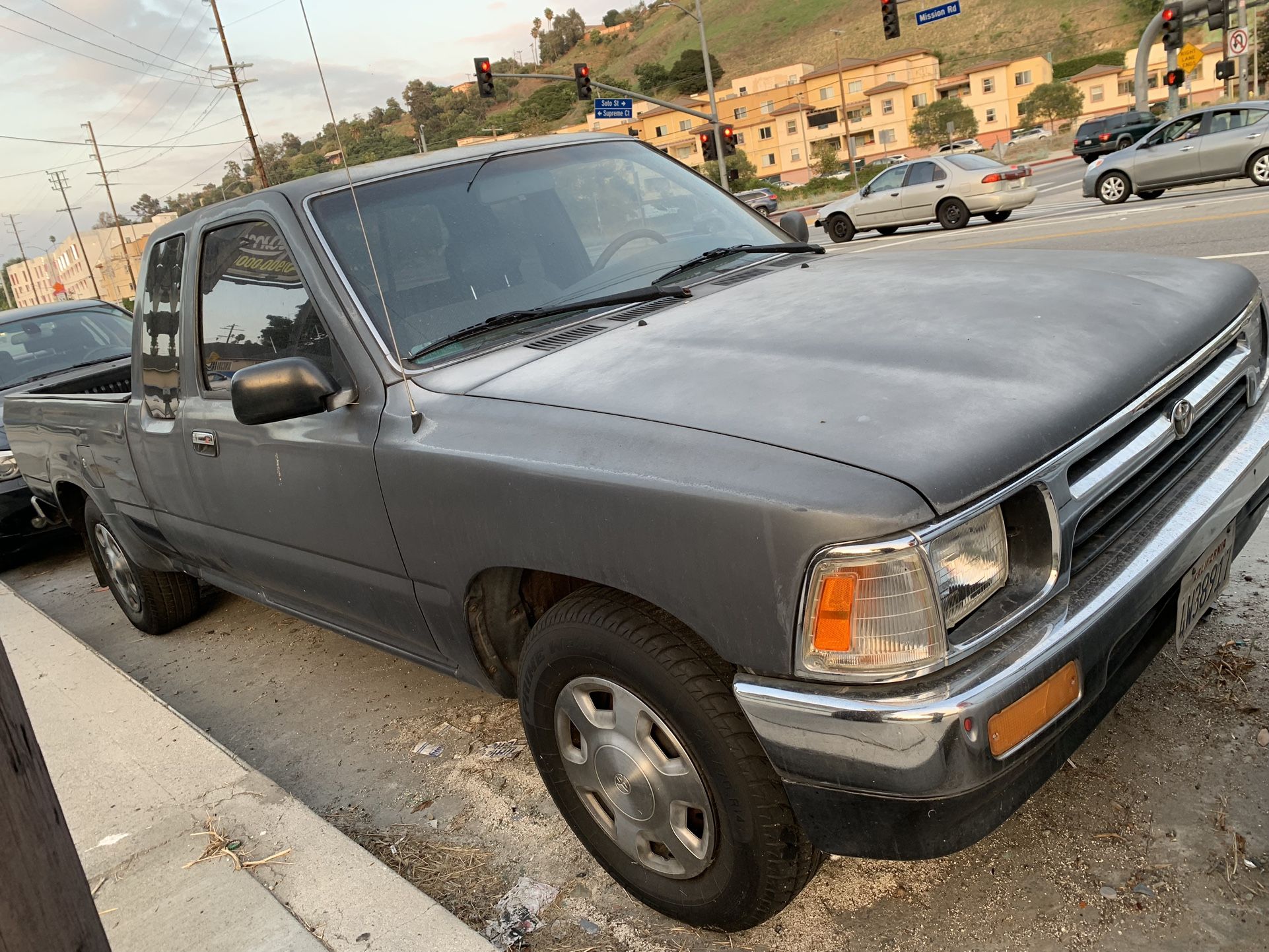 1994 Toyota PickUp for Sale in Los Angeles, CA OfferUp