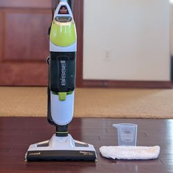 Bissell Powerfresh vacuum and steam mop. Like New Condition!