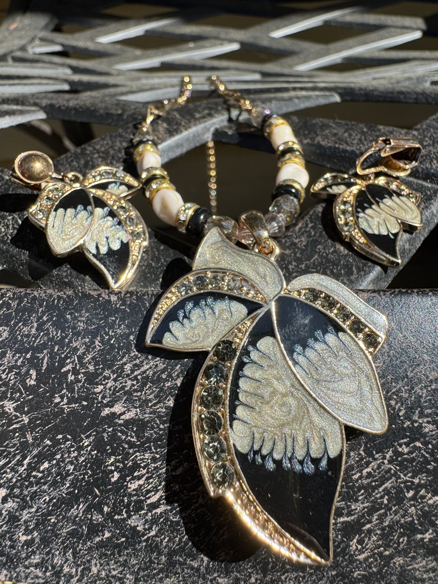 Vintage Style Floral Enamel Jewelry Set – Necklace, Clip Earrings & Brooch, Marked STER