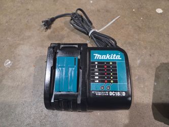 Makita Charger
