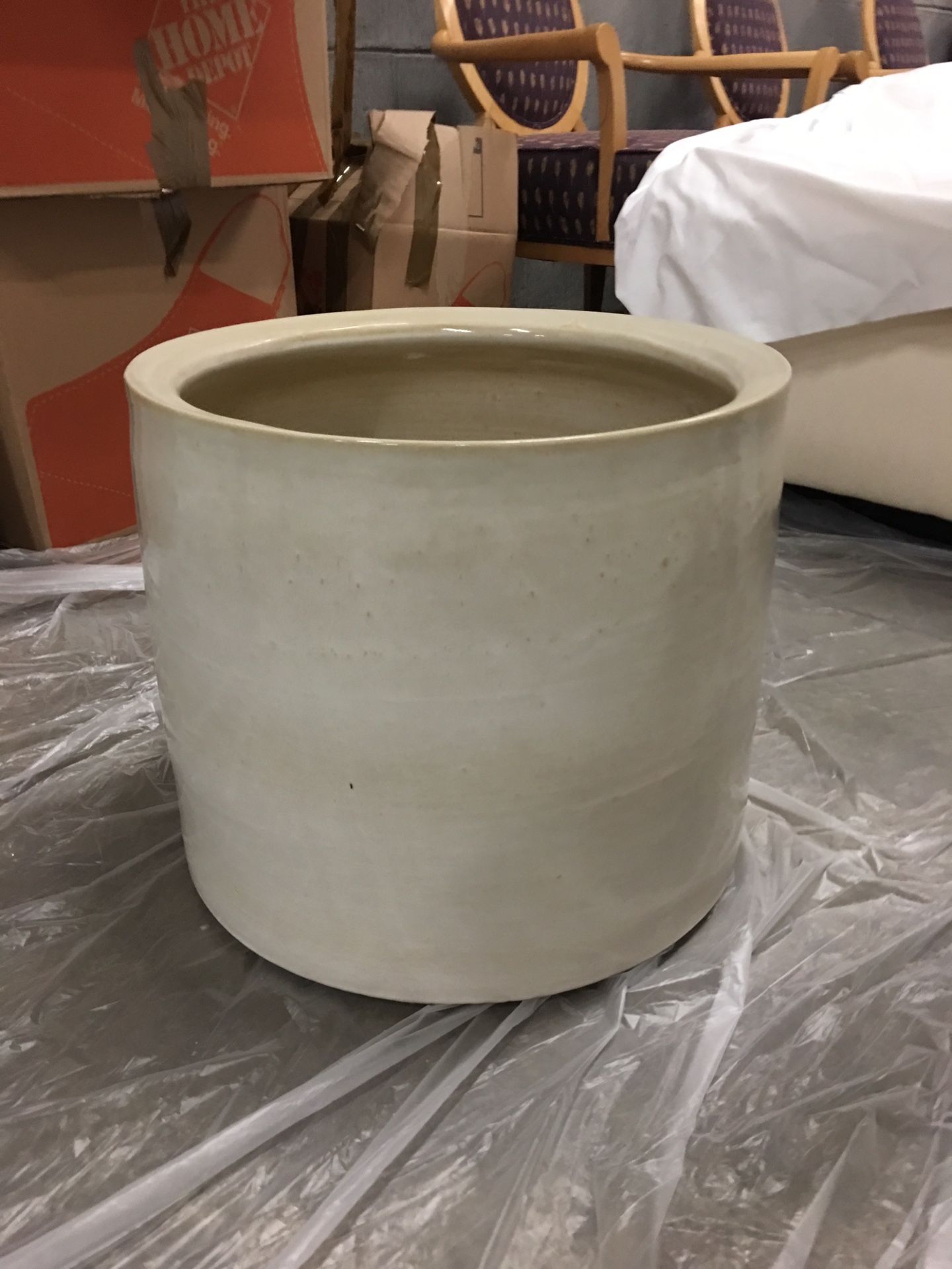 Ceramic pot