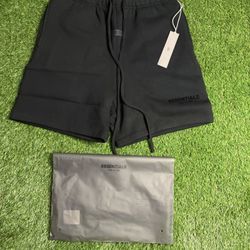 Essential Shorts 