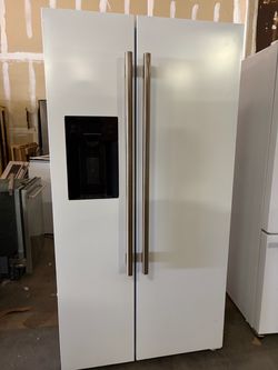 FORNO Salerno 20-cu ft Counter-Depth 35.9-in Wide Side-by-Side Refrigerator with Ice Maker