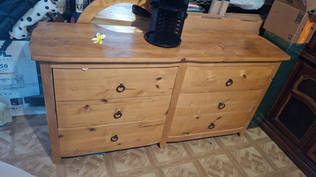 Dresser W Mirror