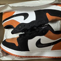 Jordan 1 low size 6Y