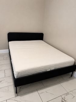 Queen Bed - moving sale