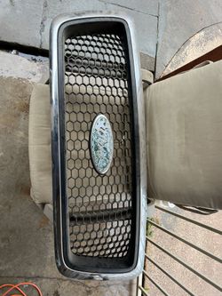 04-08 F-150 Grille