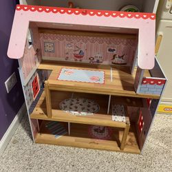 Doll House 