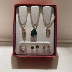 Necklace and Earrings Set