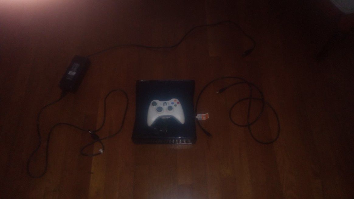 XBOX 360 + USB With Games