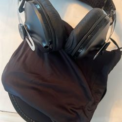Seinheiser Momentum M2 Wireless Headphones