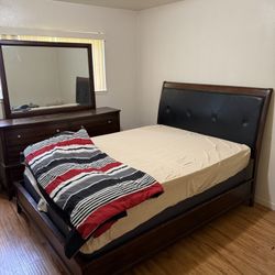 Queen Bedroom Set