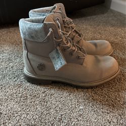 Gray Timberland Boots Women