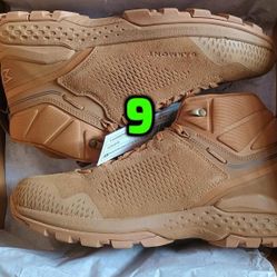 New Men's Garmont Coyote Tactical Boot, 9