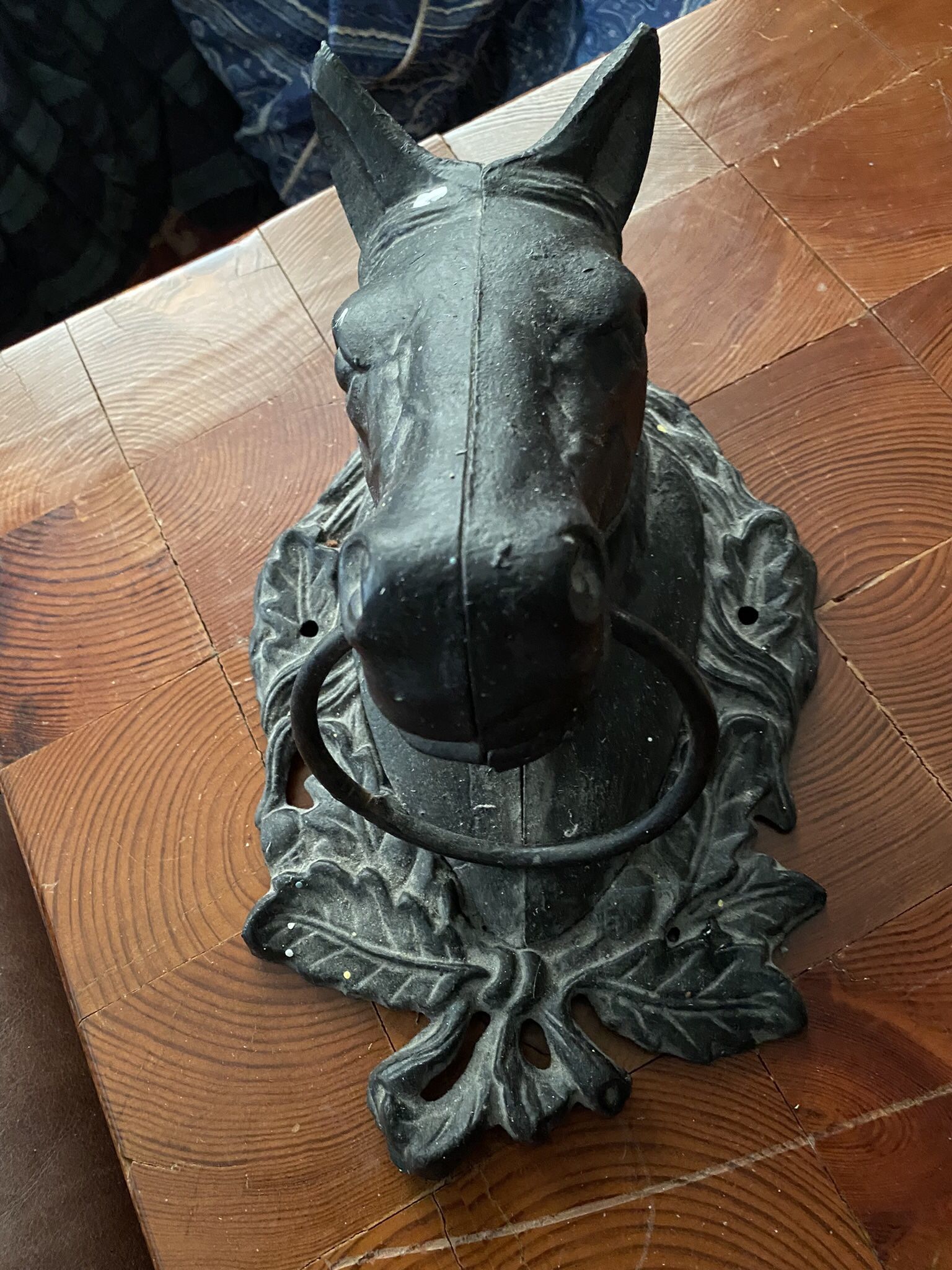 Antique Vintage Black Cast Iron Horse Head Wall Mount Hitching Post Barn Decor