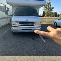 2001 Ford Majestic