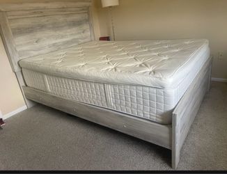 Queen Size Bed Frame with Mattress – Like New