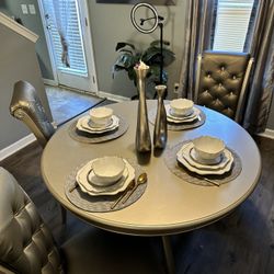 DINING SET