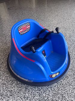 FlyBar 360 bumper car for toddlers