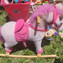 Toy Horse / Pink  Horsey 