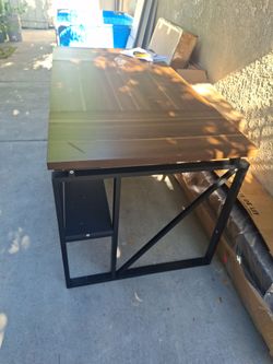 Boss table