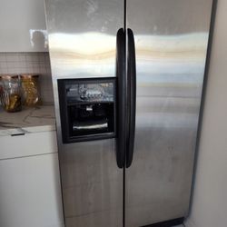 VENTAS DE REFRIGERADORES Y SUS PARTES,PIEZAS O REPUESTOS EN DIFERENTES TAMAÑOS,MARCAS, MODELOS, ENTREGA A DOMICILIO 