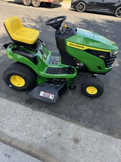 John Deere S100 42 in. 17.5 HP Gas Hydrostatic Riding Lawn Mower