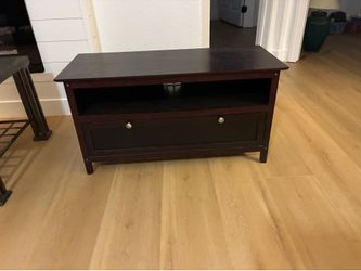 TV STAND. WOODEN
