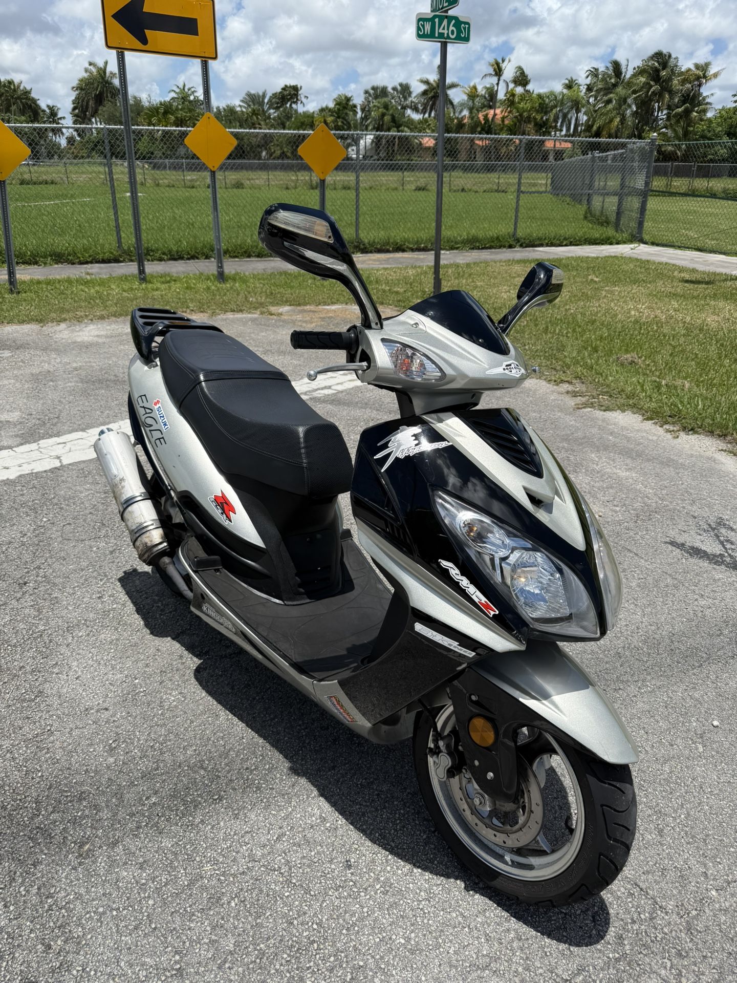 Scooter Moped 150cc 2022 Runs Great Title In Hands