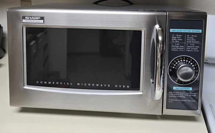 Commercial Microwave Oven 