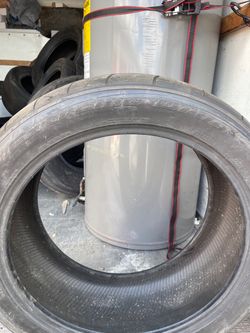 Nitto NT555R 275/40R20 102V Tire