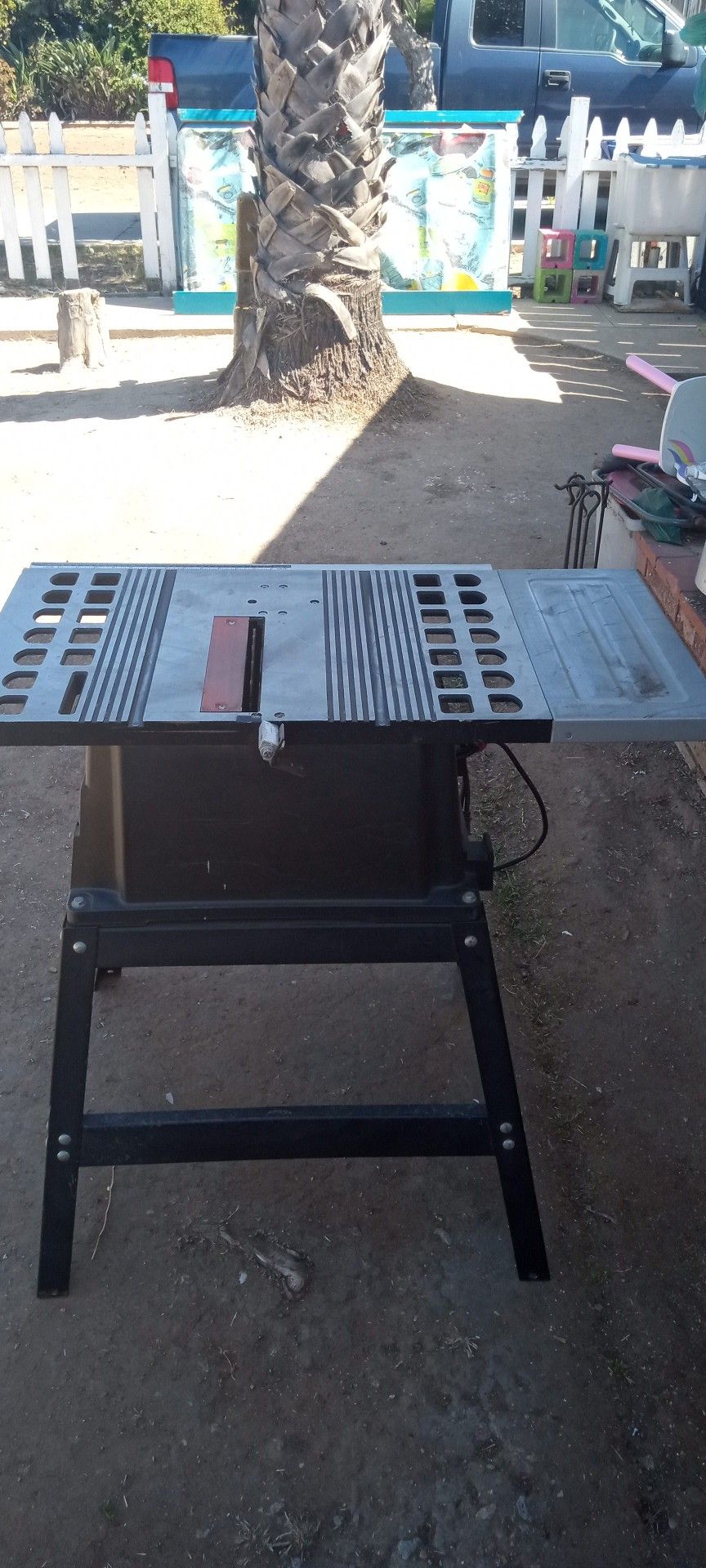 Skilsaw Table Saw