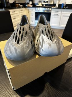 Yeezy Foam Runners 